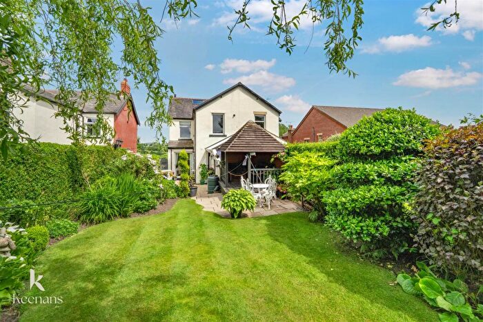 4 Bedroom Semi-Detached House For Sale In Paris, Ramsgreave, BB1