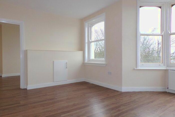 1 Bedroom Flat To Rent In Lausanne Terrace, Margate, CT9