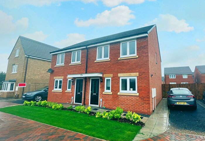 3 Bedroom Property To Rent In Duchess Gardens, Hebburn, NE31