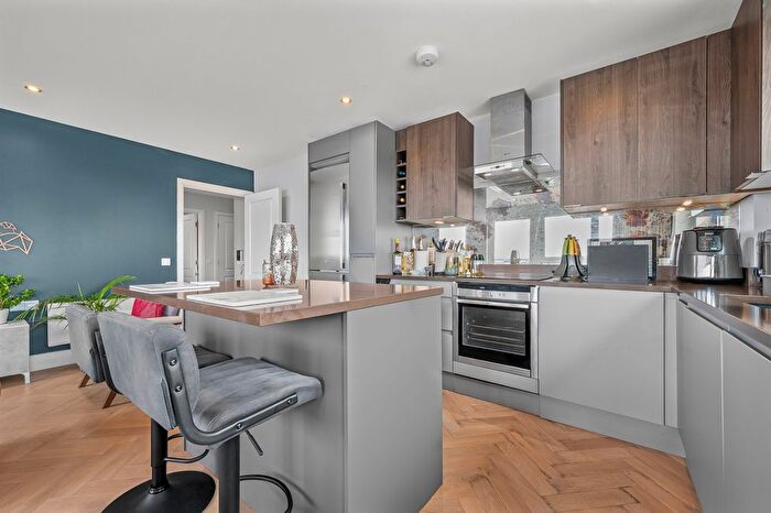 2 Bedroom Flat To Rent In Tarves Way, Greenwich, SE10