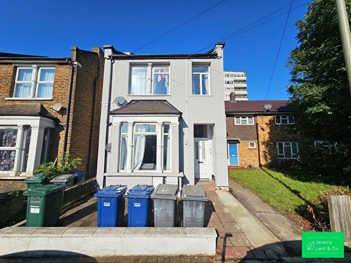 3 Bedroom Flat To Rent In East End Road, East Finchley, N2