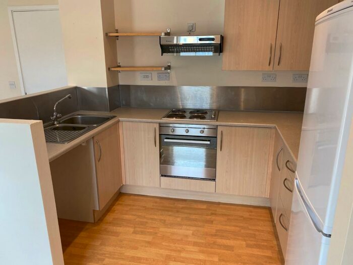 2 Bedroom Apartment To Rent In Fornham Street, Sheffield, South Yorkshire, S2