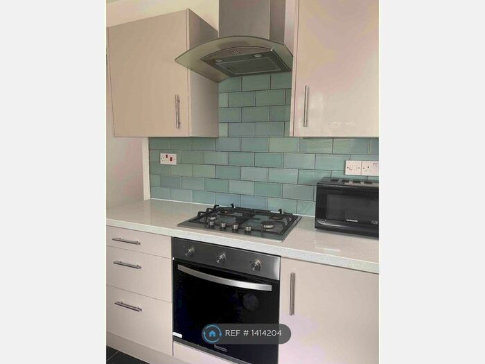 2 Bedroom Terraced House To Rent In Dunstable Street, Manchester, M19