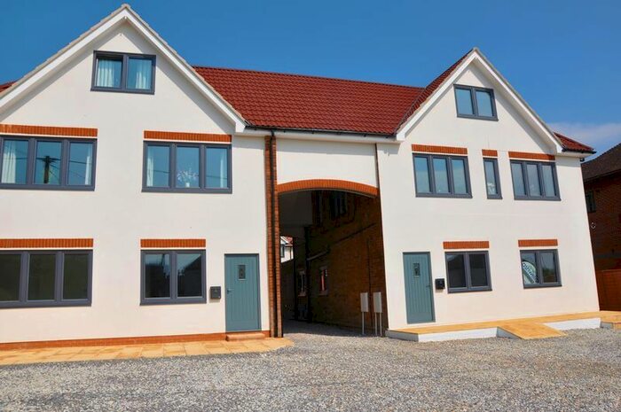 2 Bedroom Maisonette To Rent In Weyhill Road, Andover, SP10