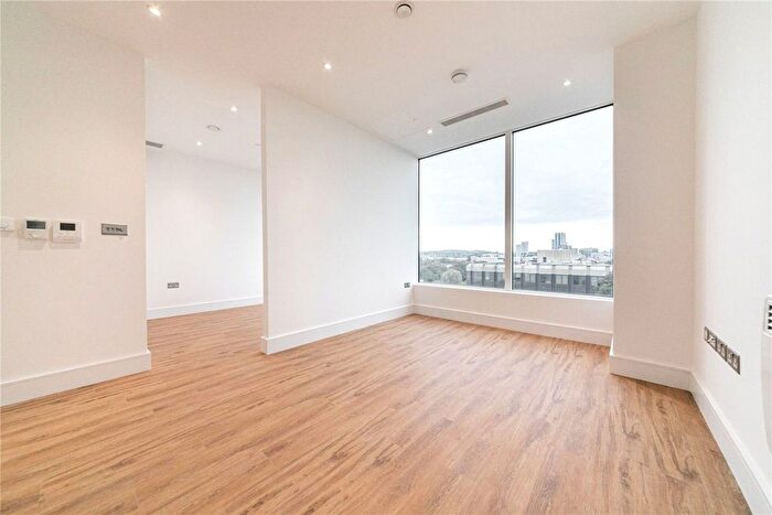 Studio To Rent In West Gate, Ealing, W5