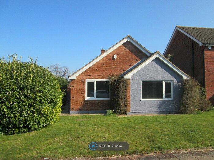 4 Bedroom Detached House To Rent In Nutfield Way, Orpington, BR6