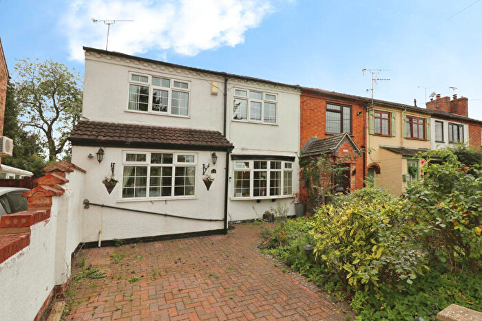 4 Bedroom End Of Terrace House For Sale In Lower Road, Coventry, CV7