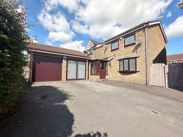 4 Bedroom Detached House For Sale In Woodhill Avenue, Gainsborough, DN21