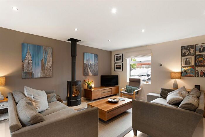 2 Bedroom Detached Bungalow For Sale In Tadcaster Road, Dringhouses, York, YO24