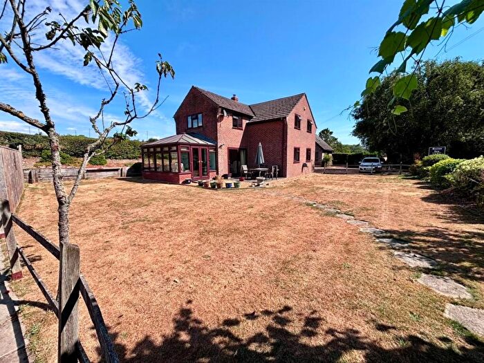 3 Bedroom Detached House For Sale In The Dene, Hindon, Salisbury, SP3