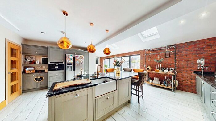 4 Bedroom Semi-Detached House To Rent In Llwynderw Rd, Whitchurch, Cardiff, CF14