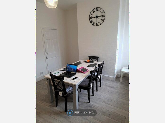 2 Bedroom Terraced House To Rent In Fairholm Road, Newcastle Upon Tyne, NE4