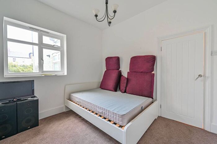 1 Bedroom Flat For Sale In Keogh Road, Maryland, London, E15