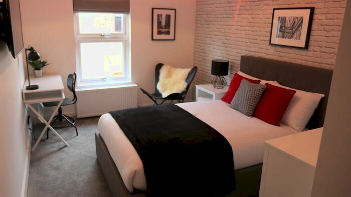 1 Bedroom Terraced House To Rent In Vastern Road, Reading, RG1