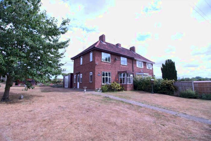 2 Bedroom Semi-Detached House To Rent In Kelvedon Road, Coggeshall, CO6
