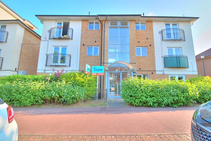 1 Bedroom Flat For Sale In Oakworth Avenue, Milton Keynes, MK10