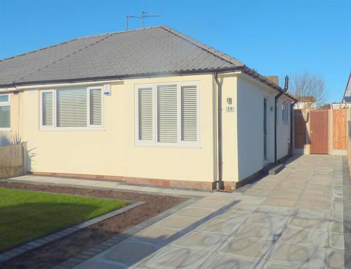 2 Bedroom Bungalow To Rent In Beech Avenue, Liverpool, Liverpool, L31