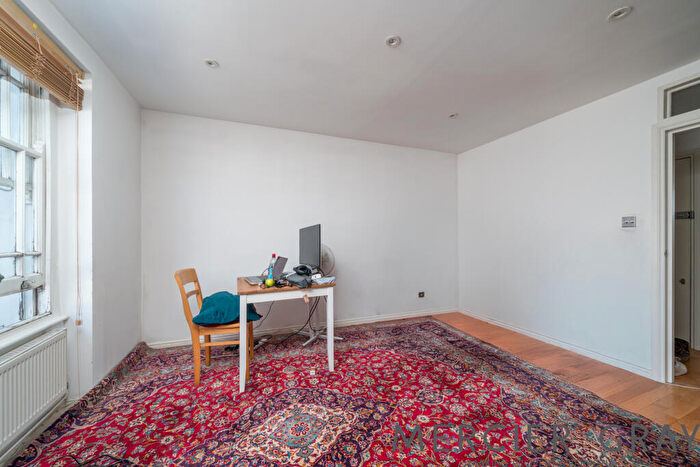 1 Bedroom Flat To Rent In Regents Park Road, Primrose Hill, NW1