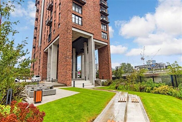 2 Bedroom Flat For Sale In Rivergate, Ordsall Lane, M5