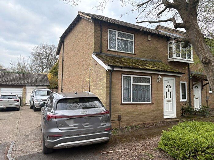 Semi Detached House For Sale In Tavistock Close, Chatham, ME5