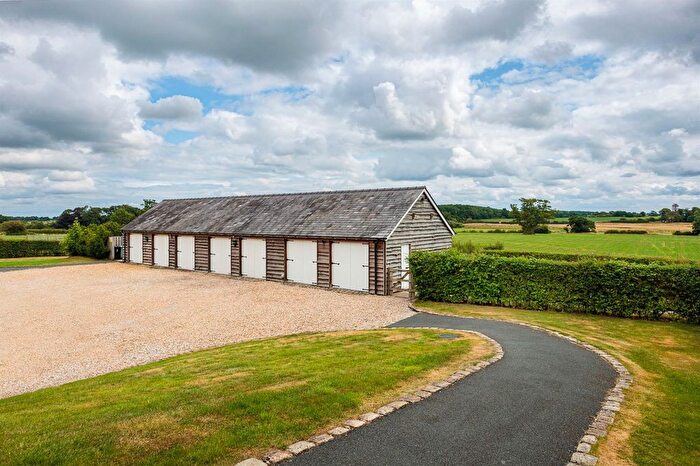 3 Bedroom Barn Conversion For Sale In Wrexham Road, Bulkeley, SY14