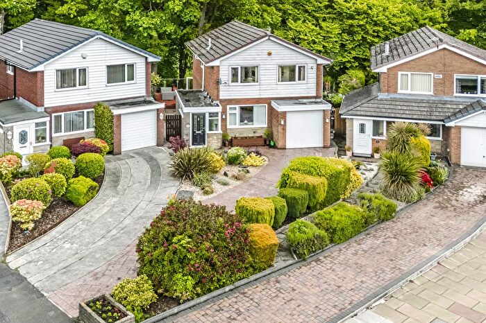 4 Bedroom Detached House For Sale In Woburn Avenue, Bolton, BL2