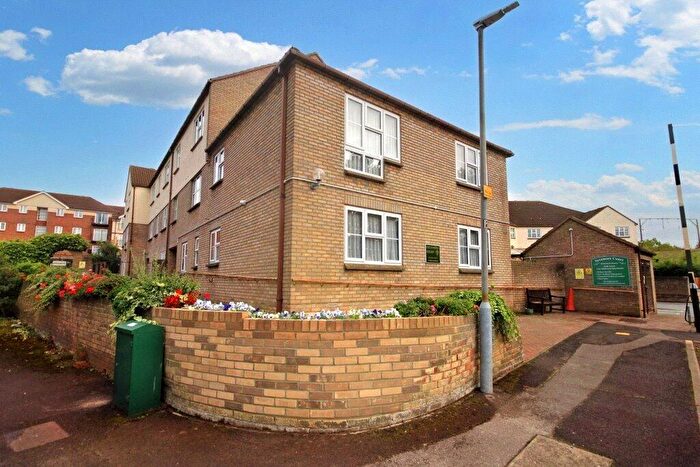 2 Bedroom Apartment For Sale In Sycamore Court, Stilemans, Wickford, Essex, SS11