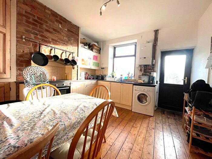 3 Bedroom Terraced House To Rent In Northfield Road, Sheffield, S10