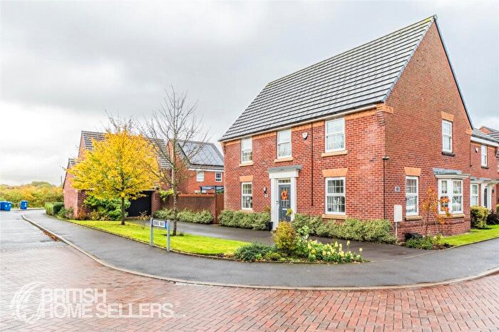 4 Bedroom Detached House For Sale In Wren Way, Rochdale, Greater Manchester, OL16