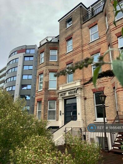 2 Bedroom Flat To Rent In Jacey House, Bournemouth, BH1