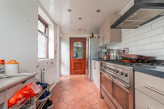 2 Bedroom End Terrace House For Sale In Victoria Road, Walton-Le-Dale, Preston, PR5