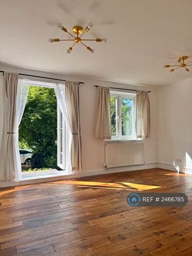 1 Bedroom Flat To Rent In Central Hill, London, SE19