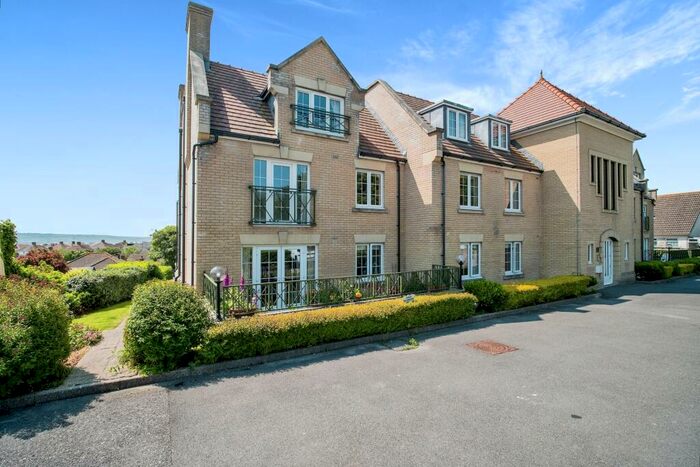 2 Bedroom Flat To Rent In Stunning Two Bedroom Apartment - Rodwell, DT4