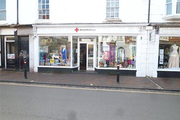 2 Bedroom Flat To Rent In High Street, Stourport-on-Severn, Worcestershire, DY13