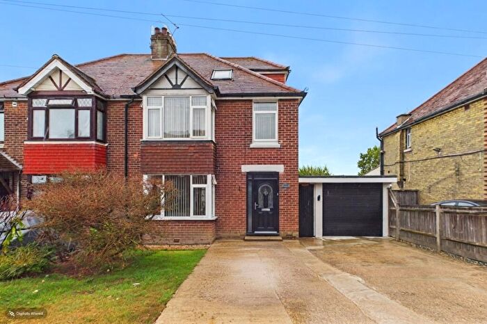 4 Bedroom Semi Detached House For Sale In Downs Road, Folkestone, CT19