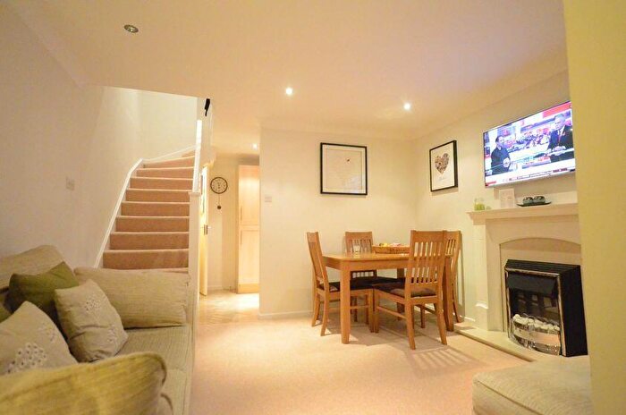 1 Bedroom Cluster House To Rent In Penn Road, SL3