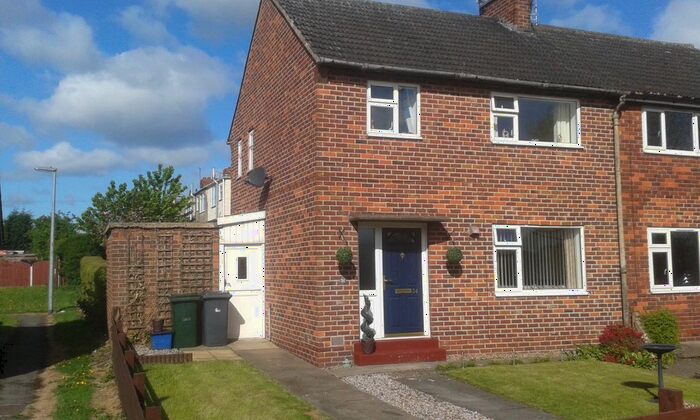 3 Bedroom Semi-Detached House To Rent In Flash Lane, Bramley, Rotherham, S66