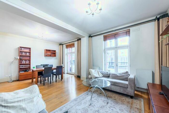 2 Bedroom Flat To Rent In Victoria Street, Victoria, London, SW1H