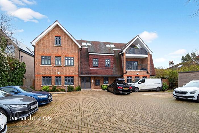 2 Bedroom Flat For Sale In Smitham Bottom Lane, Purley, CR8