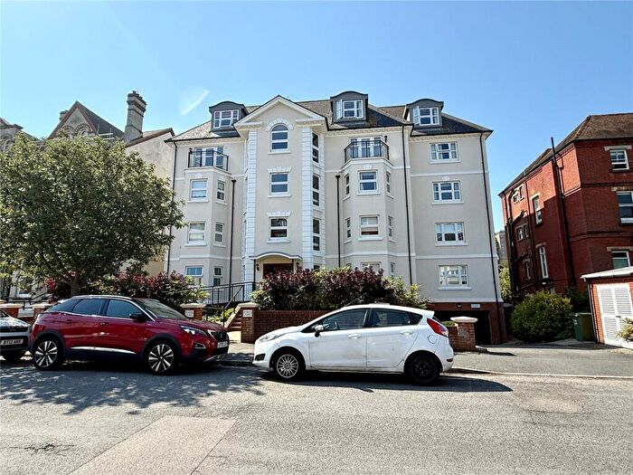 3 Bedroom Apartment For Sale In Jevington Gardens, Eastbourne, East Sussex, BN21