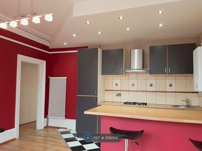 1 Bedroom Flat To Rent In Selhurst Road, London, SE25