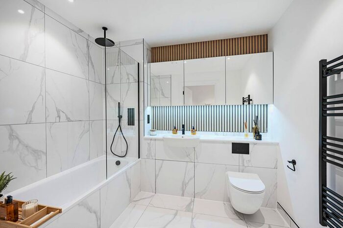 2 Bedroom Flat To Rent In Icon Heights, Wood Green, London, N22