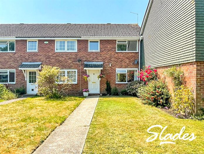 3 Bedroom Terraced House For Sale In Colbourne Close, Bransgore, Christchurch, Dorset, BH23
