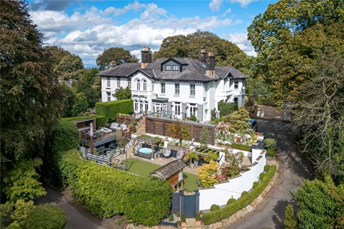 4 Bedroom House For Sale In Woodbrook Road, Alderley Edge, Cheshire, SK9