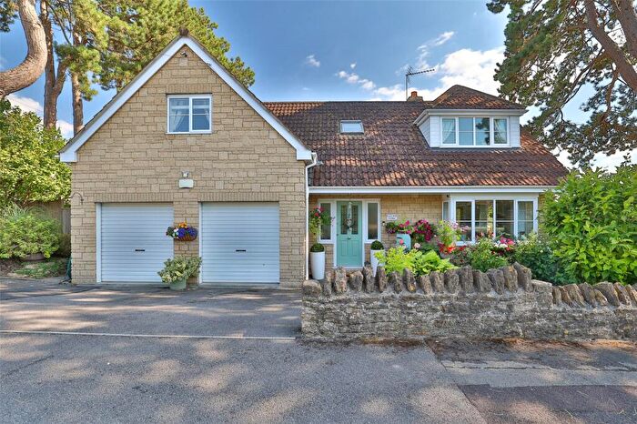 4 Bedroom Detached House For Sale In Leys Hill, Frome, Somerset, BA11