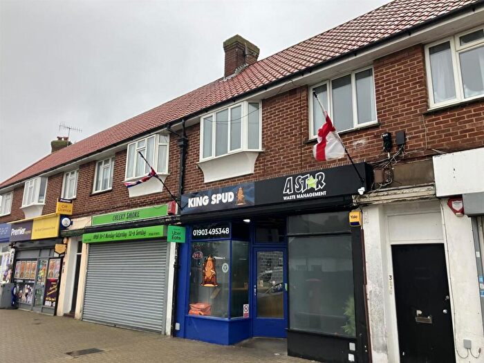 2 Bedroom Flat To Rent In Ham Road, Worthing, BN11