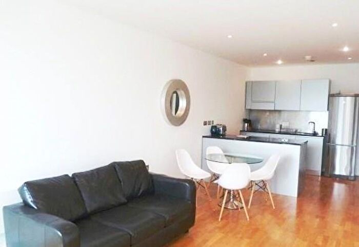 2 Bedroom Apartment To Rent In Clavering Place, Newcastle Upon Tyne, NE1