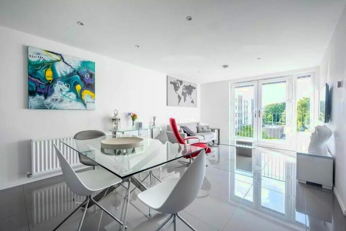 2 Bedroom Flat To Rent In , Arneil Place, Edinburgh, EH5