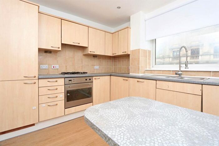 2 Bedroom Flat To Rent In Berkeley Street, Glasgow, G3