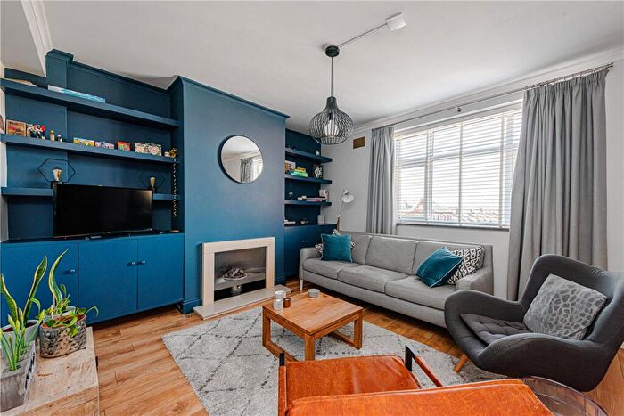 2 Bedroom Apartment To Rent In Chamberlayne Road, London, NW10